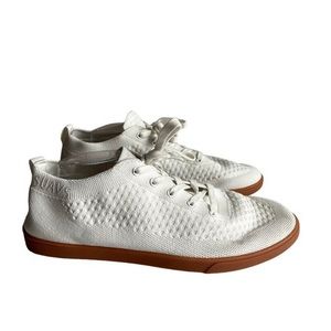 Suave-size 9 white sneakers